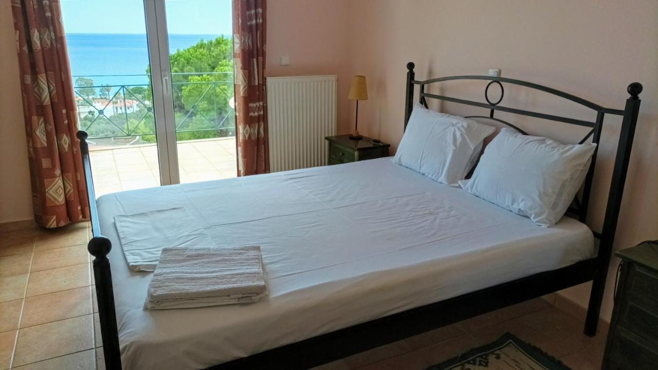 Gythio Seaside Villa Dimitrios - Panoramic View Extérieur photo