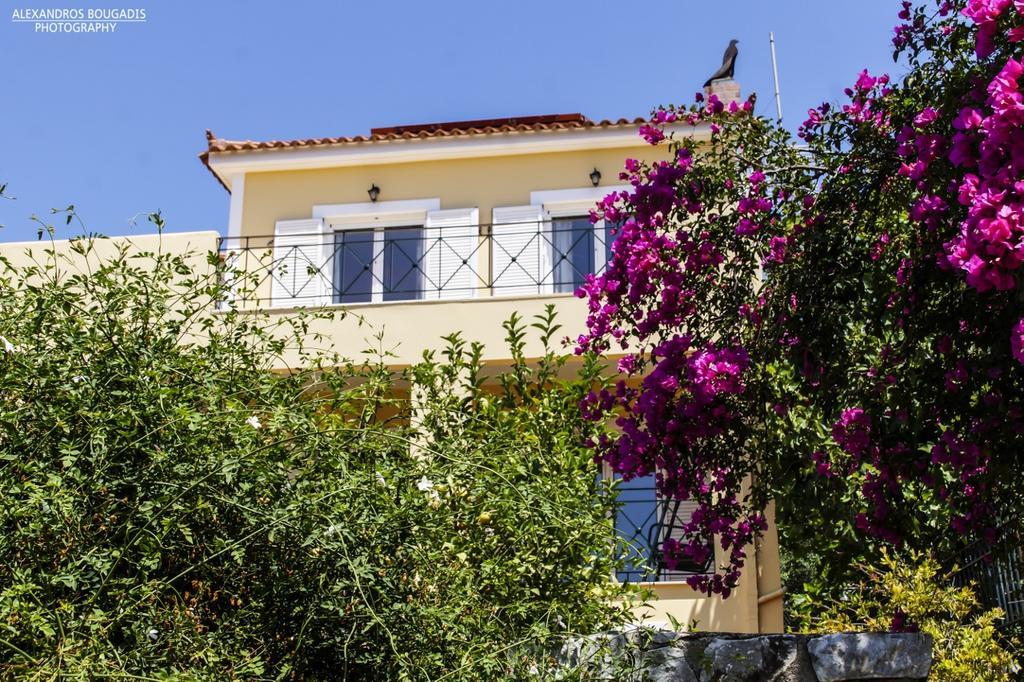 Gythio Seaside Villa Dimitrios - Panoramic View Extérieur photo